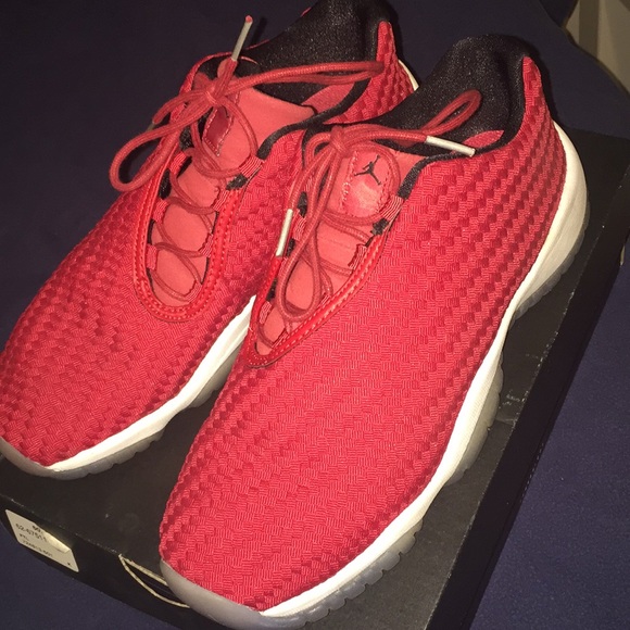 Air Jordan Future Low GS - Picture 2 of 3